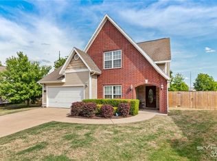 1404 NE Dysart Woods Ln, Bentonville, AR 72712