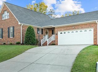 605 Terrell St, Graham, NC 27253