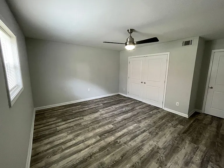 5912 Lone Oak Dr SW — Photo 5