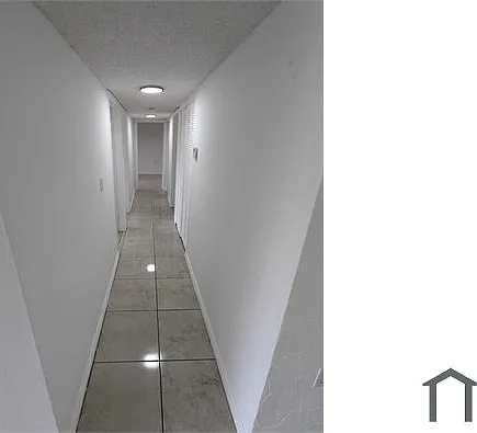 3 bed, 900 sqft, $2,300 — Photo 2