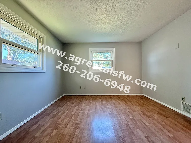 2911 Nordholme Ave — Photo 8