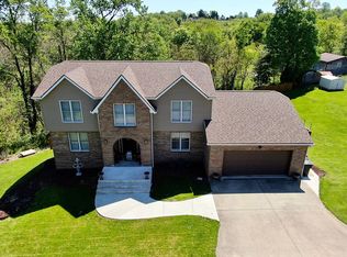 134 Oak Dr, Dillonvale, OH 43917