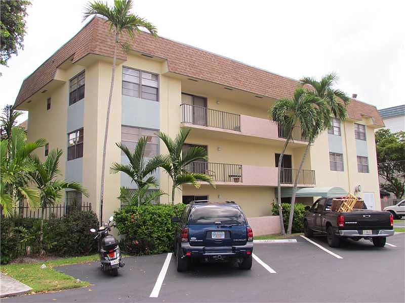 1st image of 9020 NE 8th Ave APT 3E