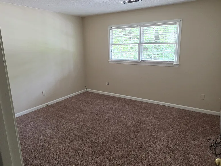 1179 Holly St NW #B — Photo 8