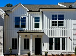 405 Nettle Ct, Woodstock, GA 30188