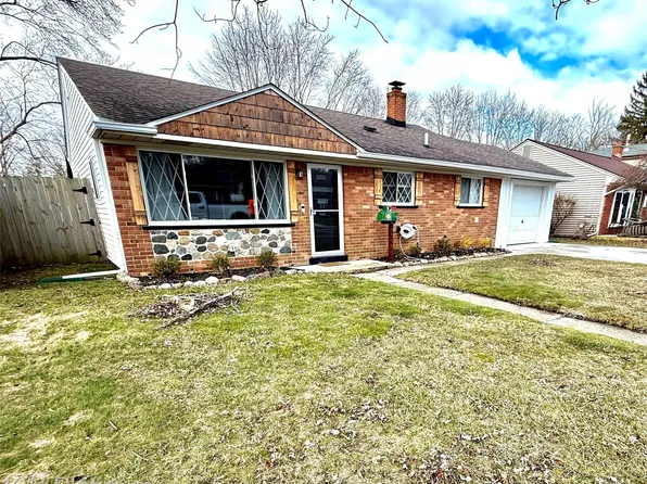 36261 Chaskey St, Richmond, MI 48062