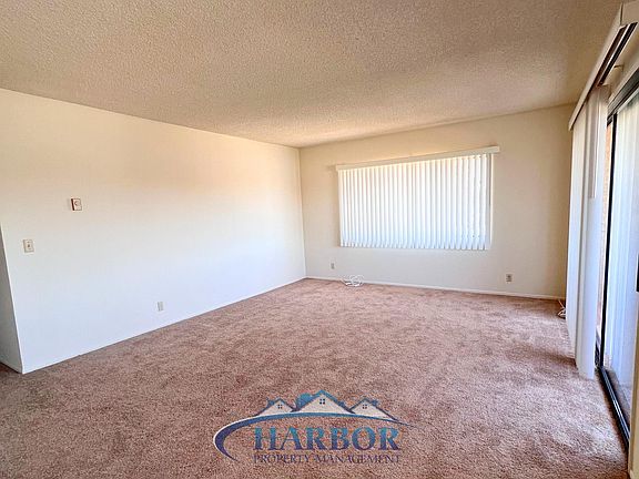 5th image of 949 W 26th St APT 205