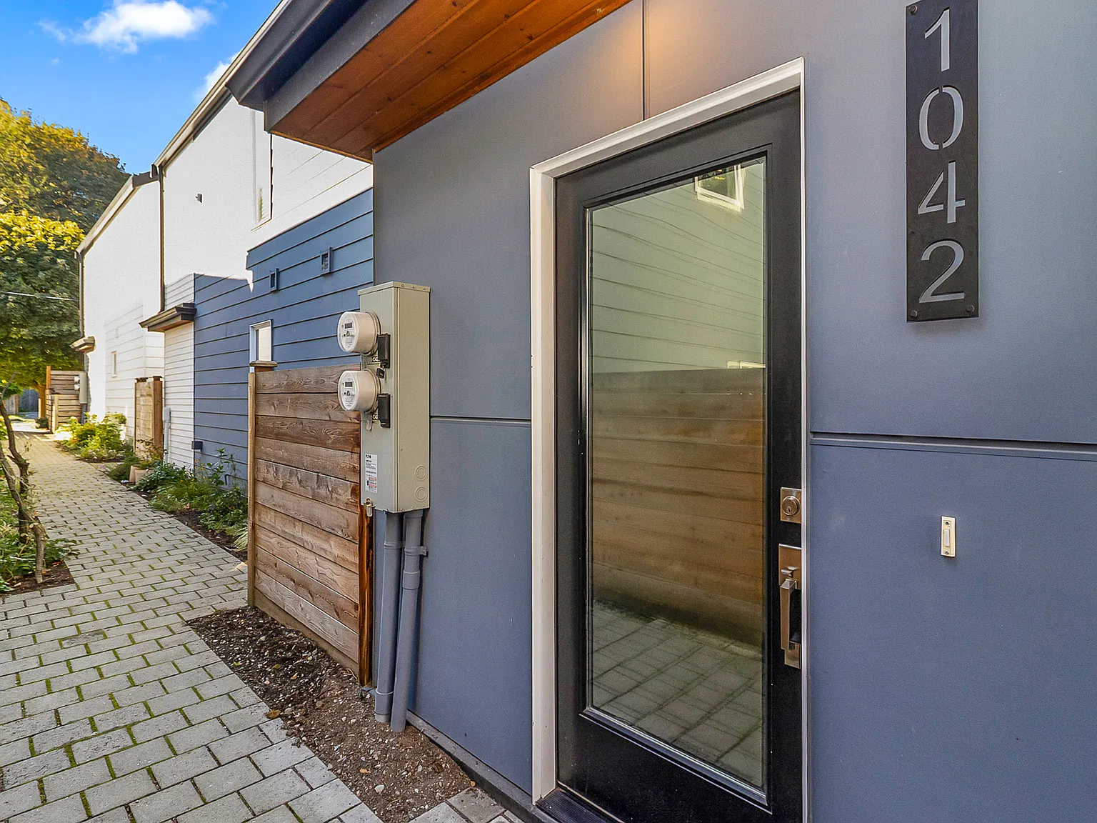 1 bed, 640 sqft, $2,695 — Photo 1