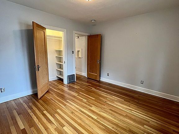 5th image of 237 N Ave E