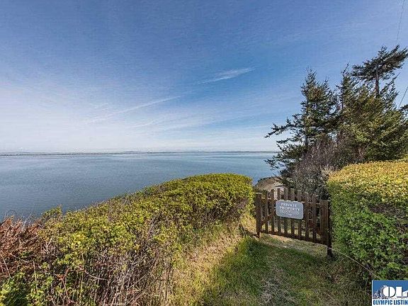 4th image of 140 Marine Dr