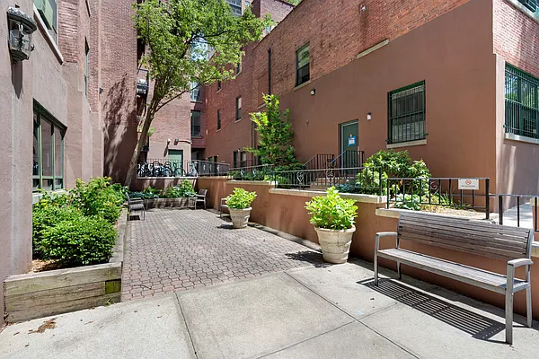 Sold by Compass | media 5
