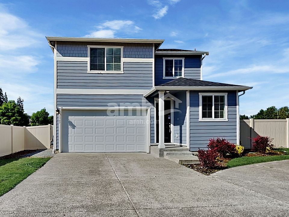 1st image of 1707 192nd Street Ct E