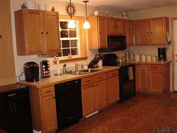 3rd image of 119 Leo Ct