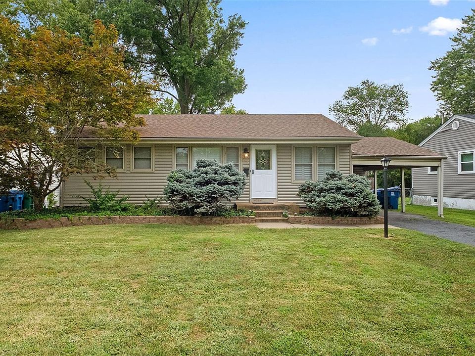 1st image of 680 Saint Brendan Ln