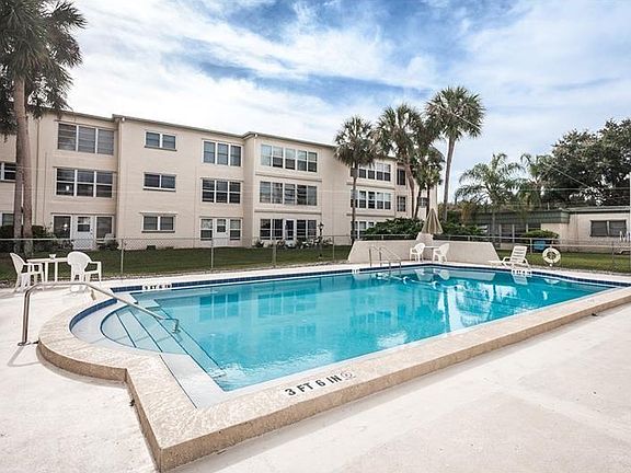 4th image of 11700 Park Blvd APT 303