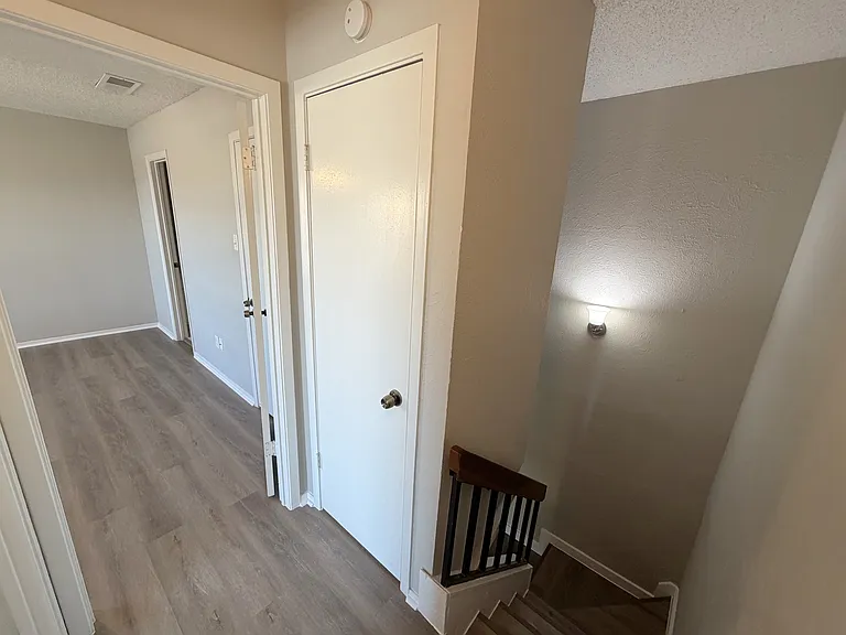 4233 Madera Rd #4 — Photo 10
