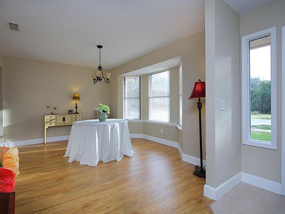 5th image of 1633 Ponderosa Pine Dr W