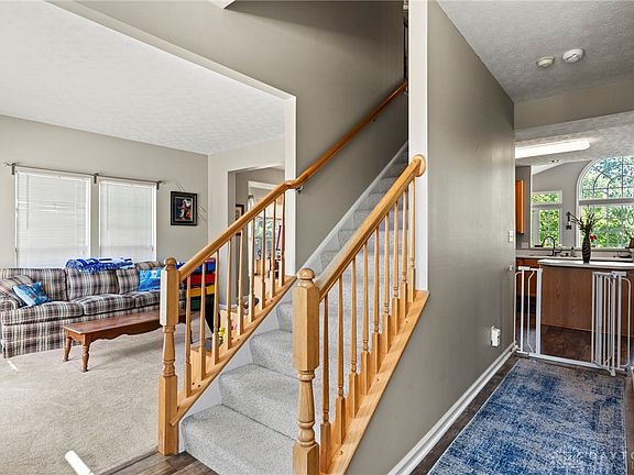 4th image of 1254 Terrington Way