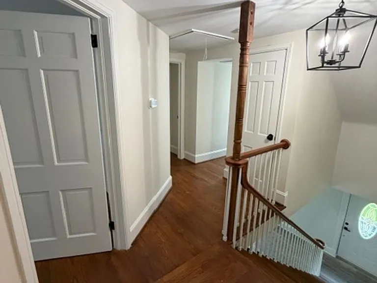 905 Riverside Dr — Photo 17