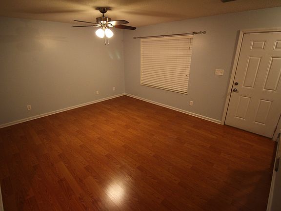 2nd image of 4758 Scepter Way