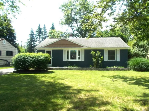 7435 Ann Arbor St, Dexter, MI 48130