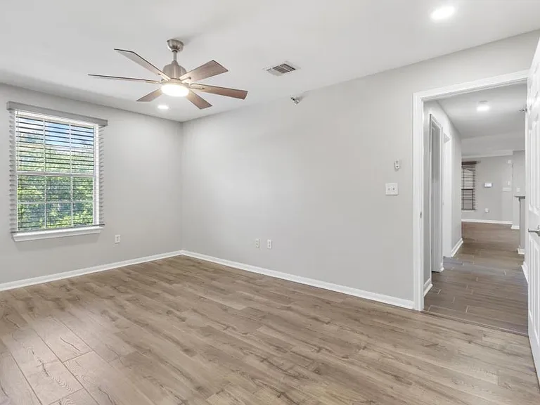 7323 Snowden Rd #1305 — Photo 4