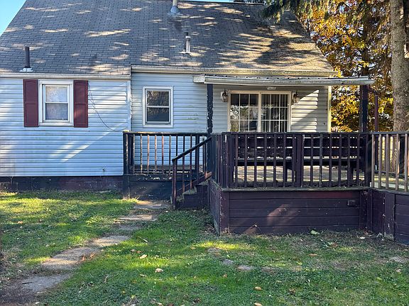 2nd image of 2551 Baldwin Ave NE
