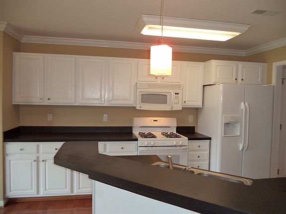 5th image of 4415 Aylesbury Dr