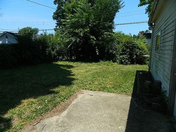 5th image of 322 W Parkwood Ave