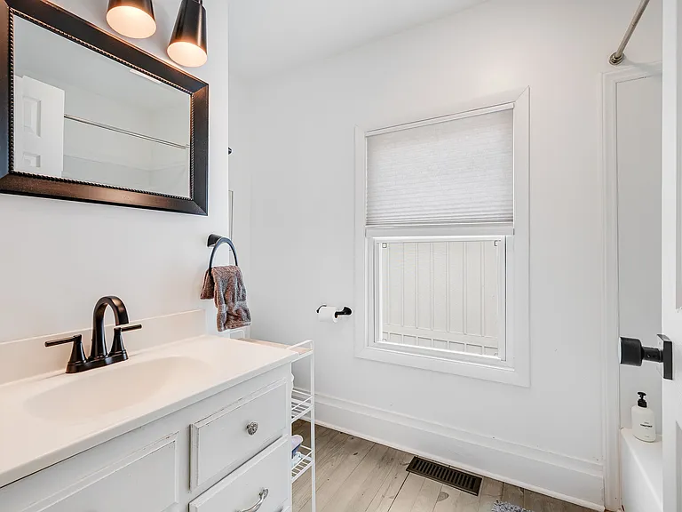 20 Winding Rd — Photo 37