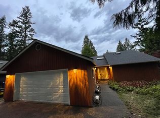 58 Grand View Ln, Bellingham, WA 98229