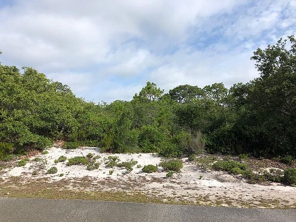 2nd image of 1568 Seaside Dr