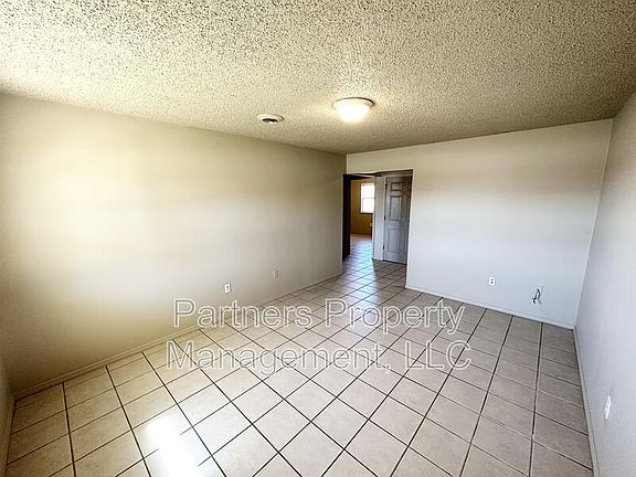 3rd image of 97 Pine Ave #3