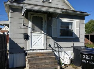 3857 Bristow St, Hamtramck, MI 48212