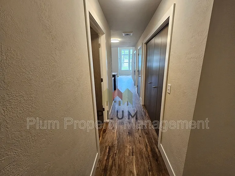 425 Michigan Ave #106 — Photo 5