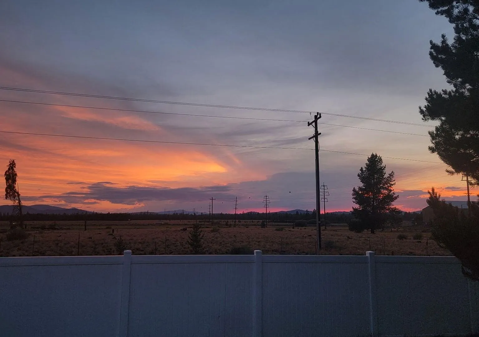 Mountain Views- La Pine — Photo 2