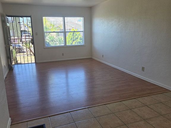 5th image of 2290 Locust Ave APT 2