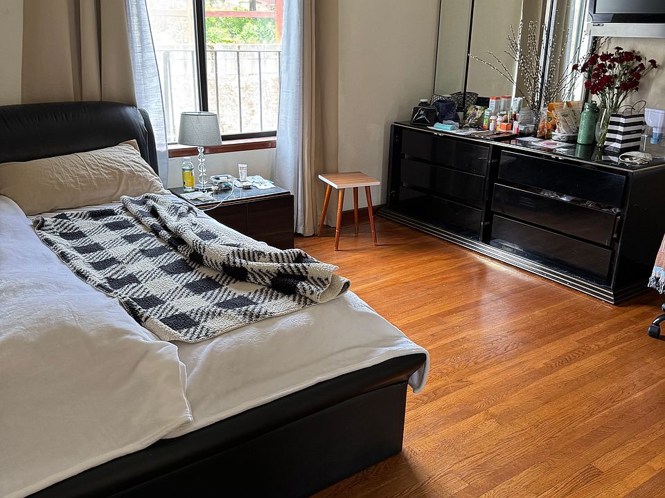 1st image of 481 35th Ave #1