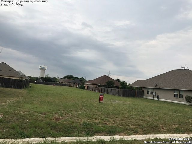 2nd image of 15415 Echo Ln
