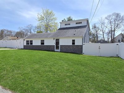 8 Alice Street, East Patchogue, NY, 11772