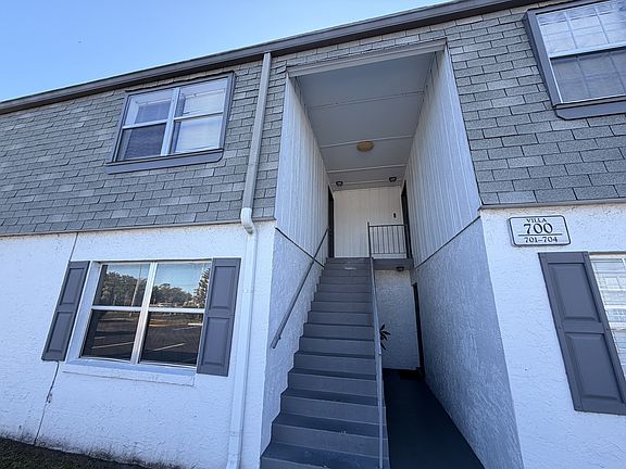 3rd image of 1000 S Semoran Blvd #702