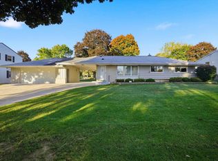 5935 N 117th St, Milwaukee, WI 53225