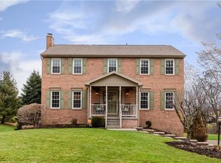 110 Crossing Ridge Trl, Cranberry Township, PA 16066