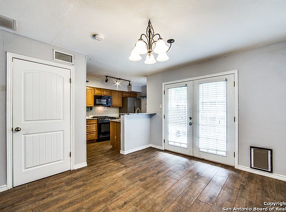 4th image of 7322 Oak Manor Dr APT 42