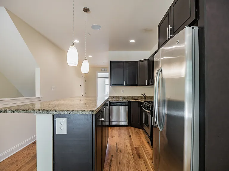 1619 Ogden St — Photo 14