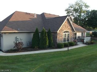 8387 Fiddlers Creek Cir NW #2, North Canton, OH 44720