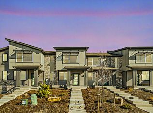 6362 N Lisbon St, Aurora, CO 80019
