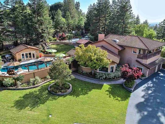 2nd image of 901 Owhanee Ct
