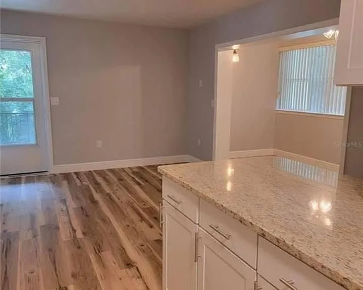 1103 Cypress Gardens Blvd #203 — Photo 9