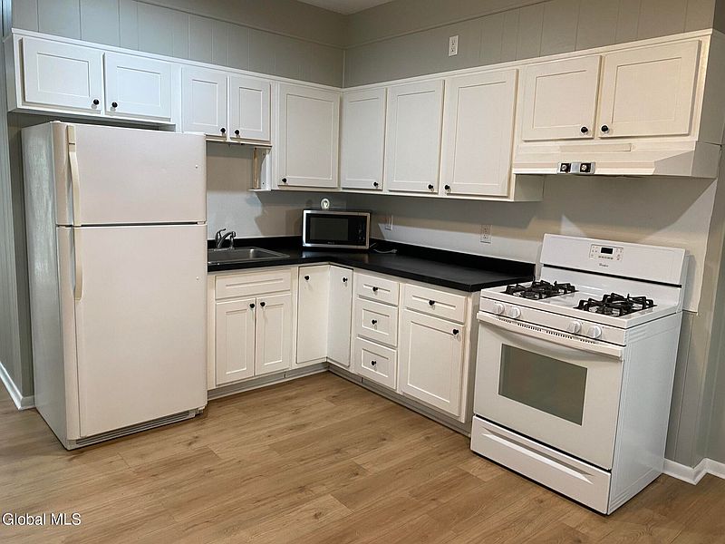 2nd image of 306 3rd Street